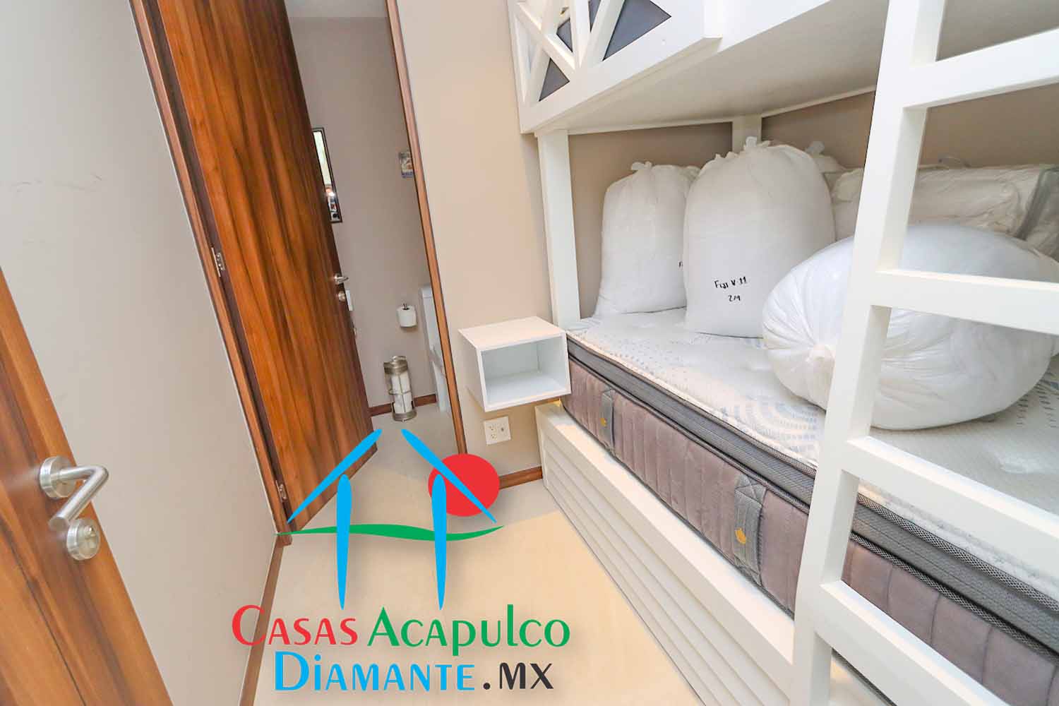 La Isla Fiji PH V - Cuarto de servicio 1